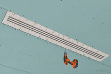 Įkelti vaizdą į galerijos rodinį, Priglaistomas difuzorius ERGOVENT LINEO PRO CONDI | 160mm jungtys x 3 plyšiai x 1000mm x 20mm x termoizoliuota)