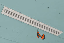 Įkelti vaizdą į galerijos rodinį, Priglaistomas difuzorius ERGOVENT LINEO PRO CONDI | 160mm jungtys x 3 plyšiai x 1000mm x 20mm x termoizoliuota)
